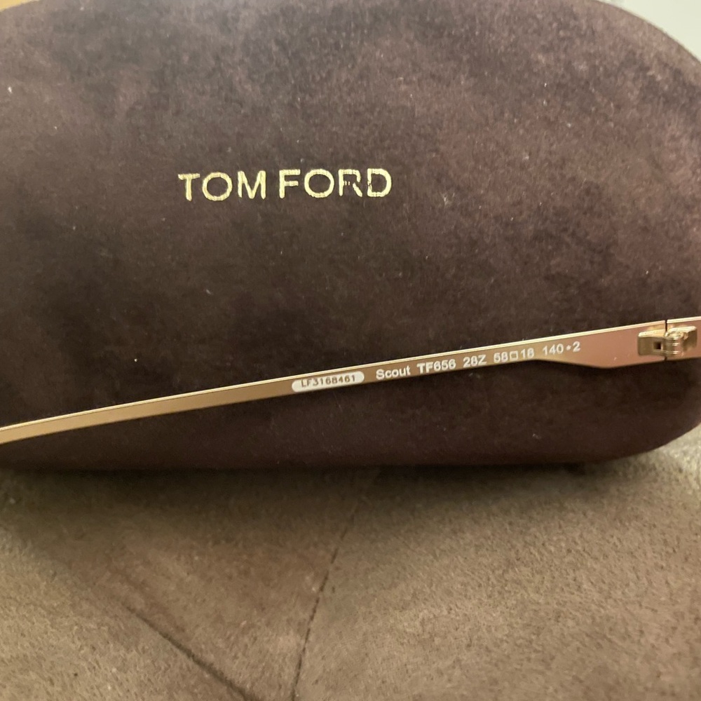 Tom Ford Scout TF 656 28Z Gold Metal Pilot Sunglasses Pink Lens - Picture 3 of 3